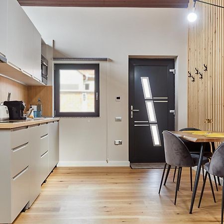 Apartament City La Casa Piano House ,Cu Parcare Alba Iulia Esterno foto